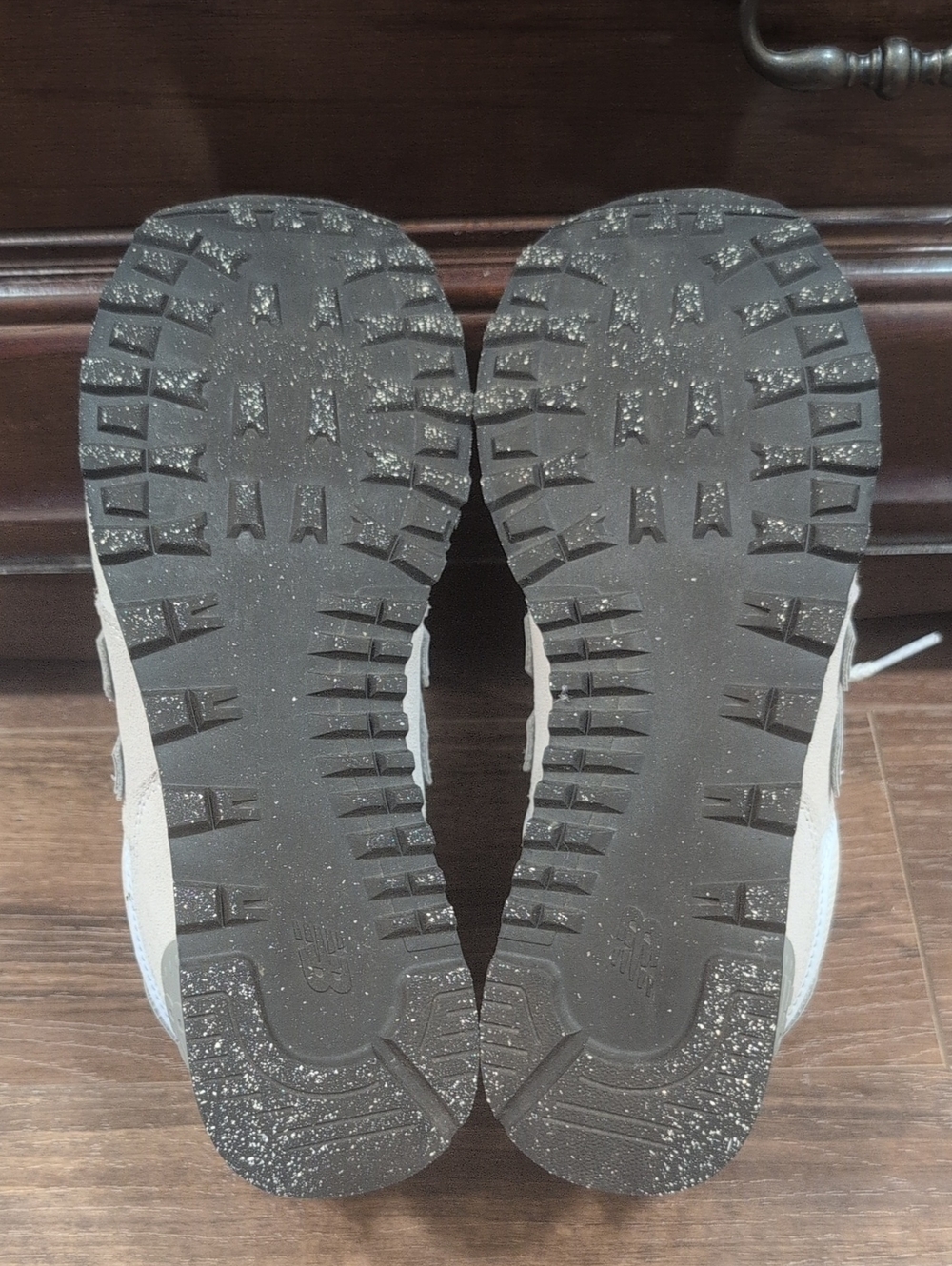 New Balance 574 Classic Women's Athletic Sneakers in Light Gray and White - Picture 6 of 8